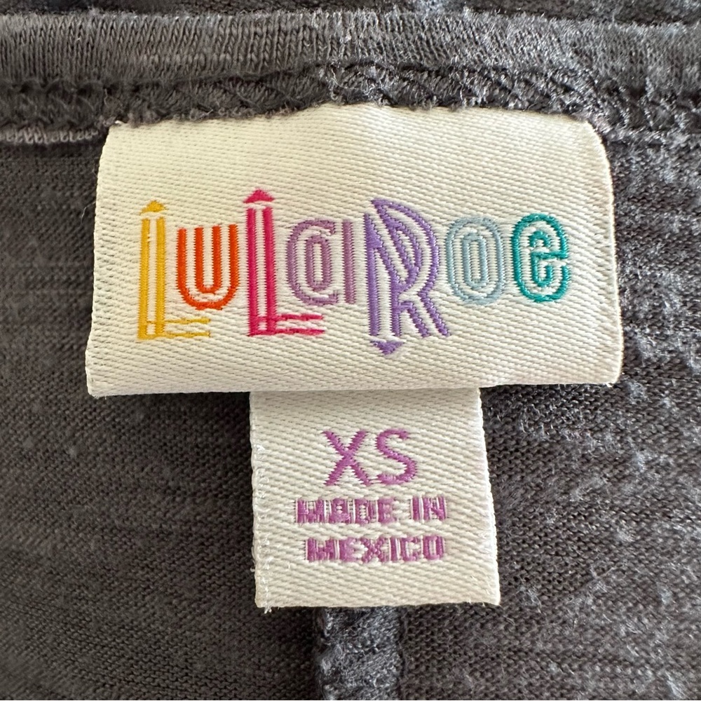 LuLaRoe Grey Short Sleeve Carly Swing Dress Size XS - Picture 8 of 9